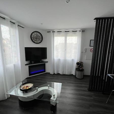 Appart De Luxe Tout Confort Jusqu A 4 Personnes Daire Triel-sur-Seine Dış mekan fotoğraf