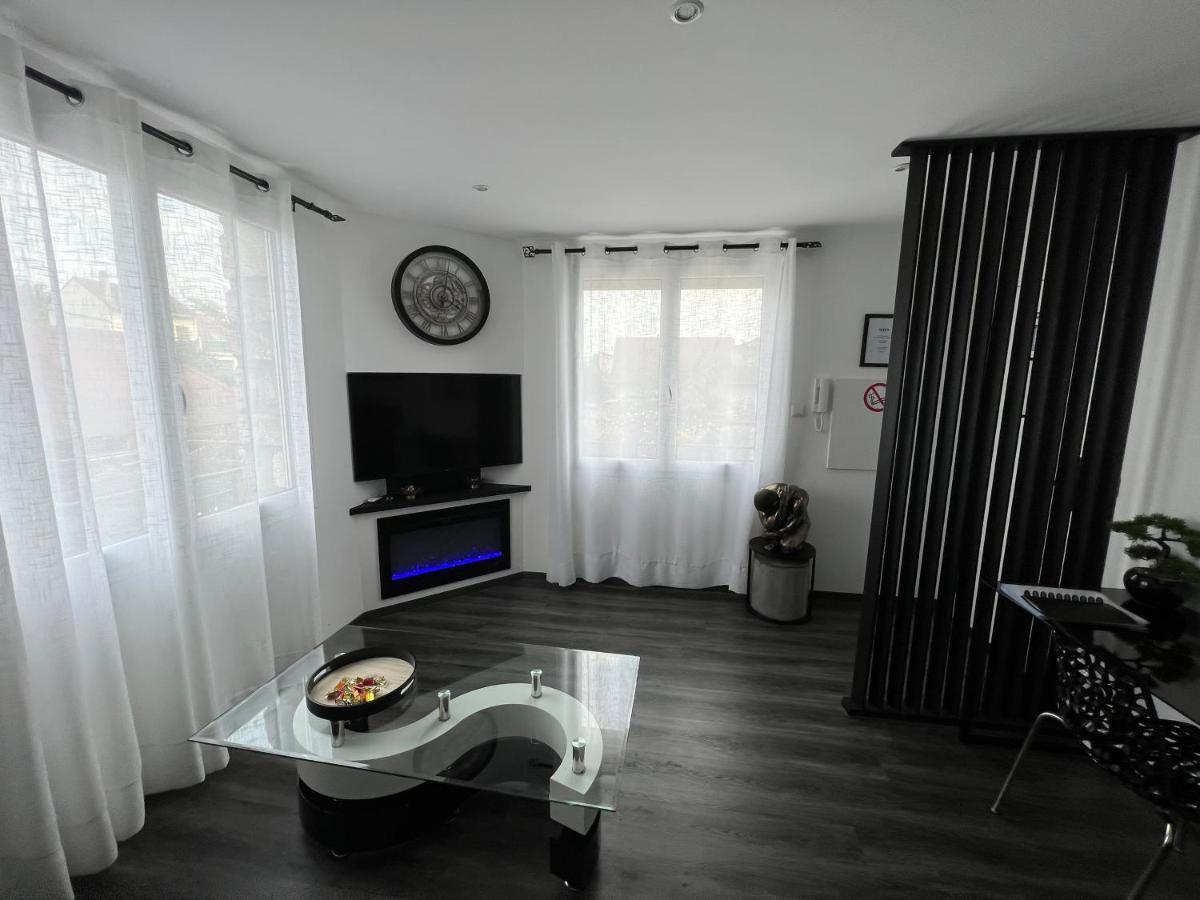 Appart De Luxe Tout Confort Jusqu A 4 Personnes Daire Triel-sur-Seine Dış mekan fotoğraf